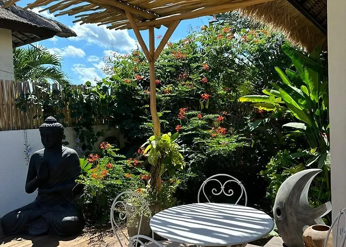 Jolie Provincial A Bali Melasti *
